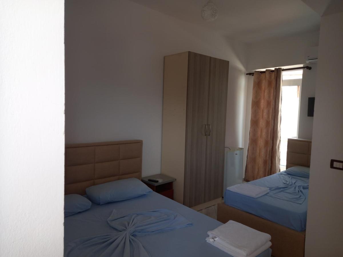 Bar Restorant Hotel Altini Vlore Luaran gambar